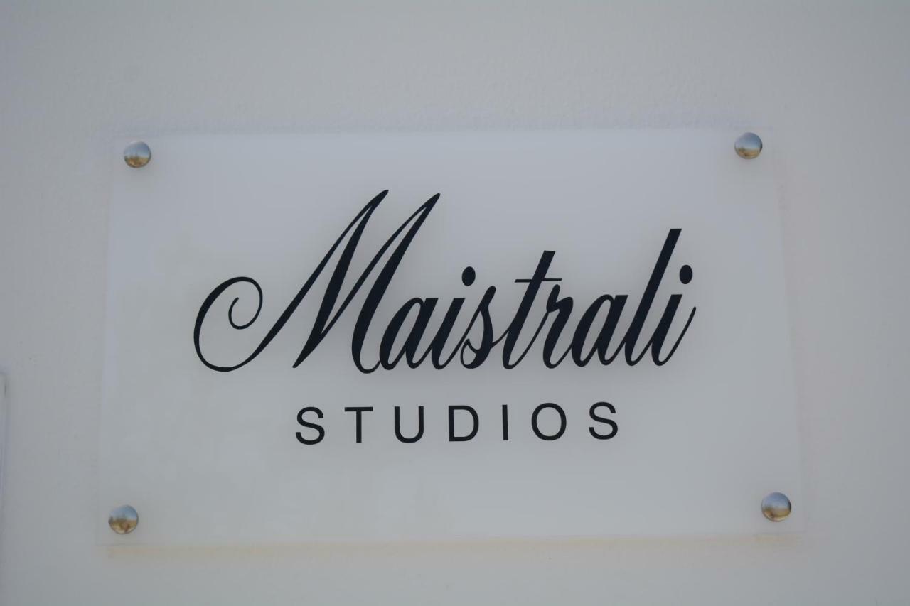Maistrali Provatas ภายนอก รูปภาพ